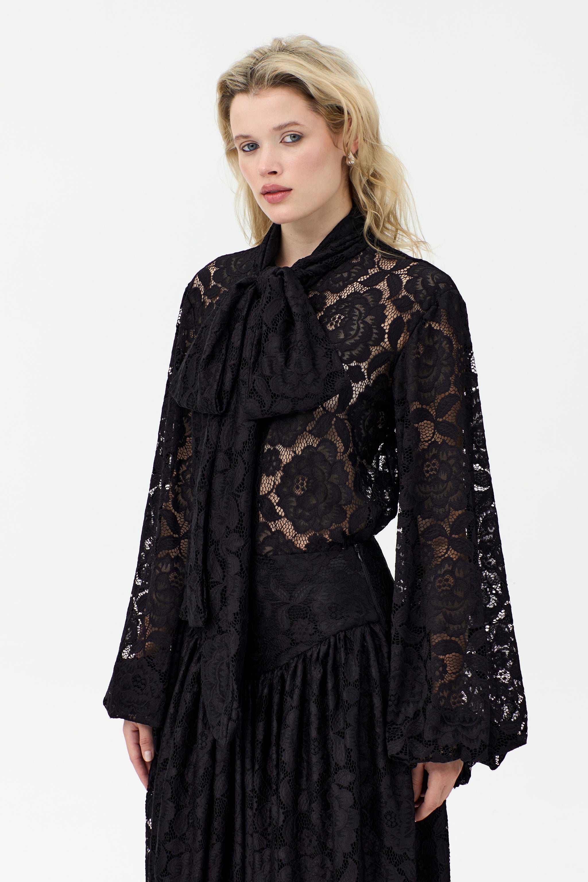'Lace Noir' Chemise