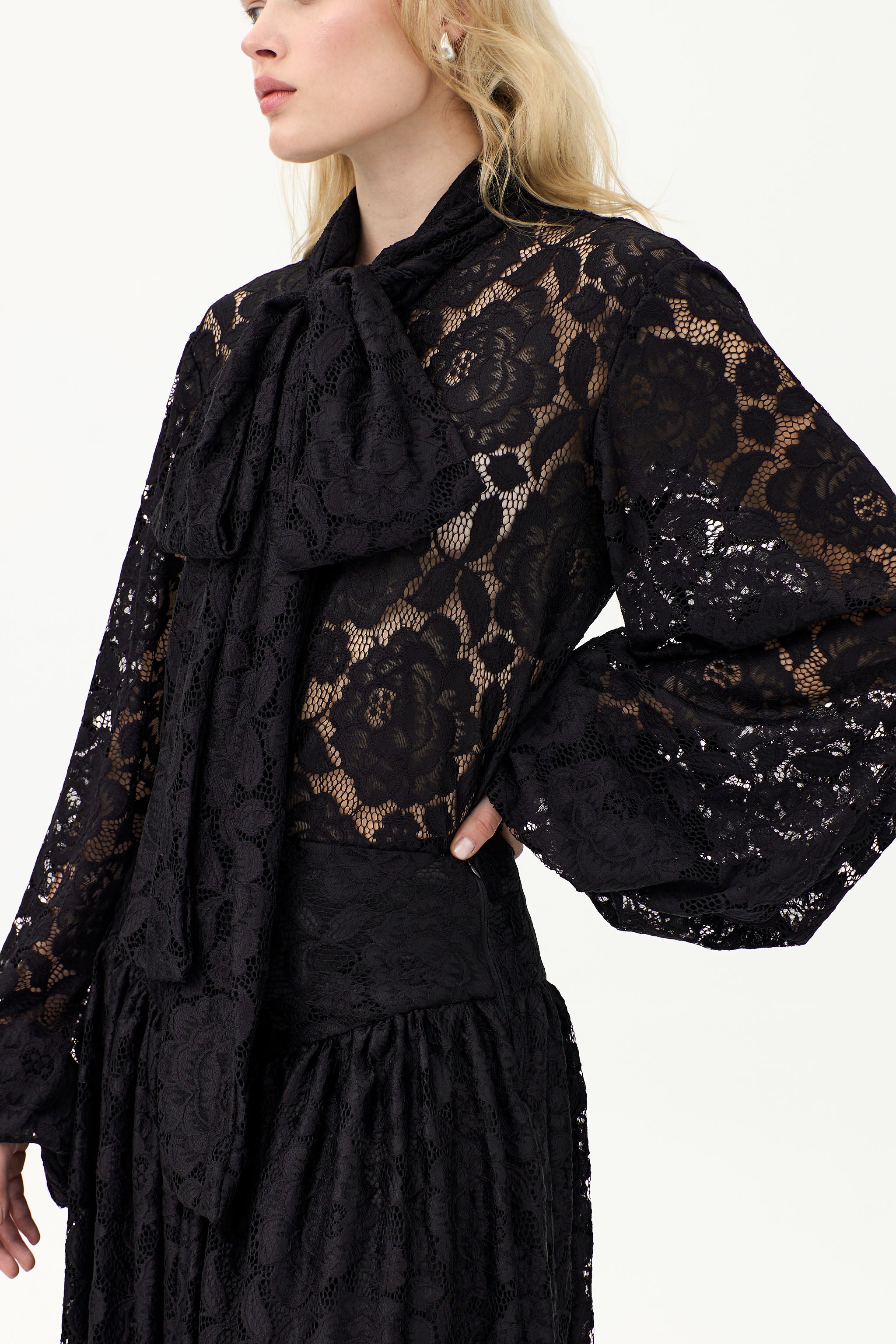 'Lace Noir' Chemise